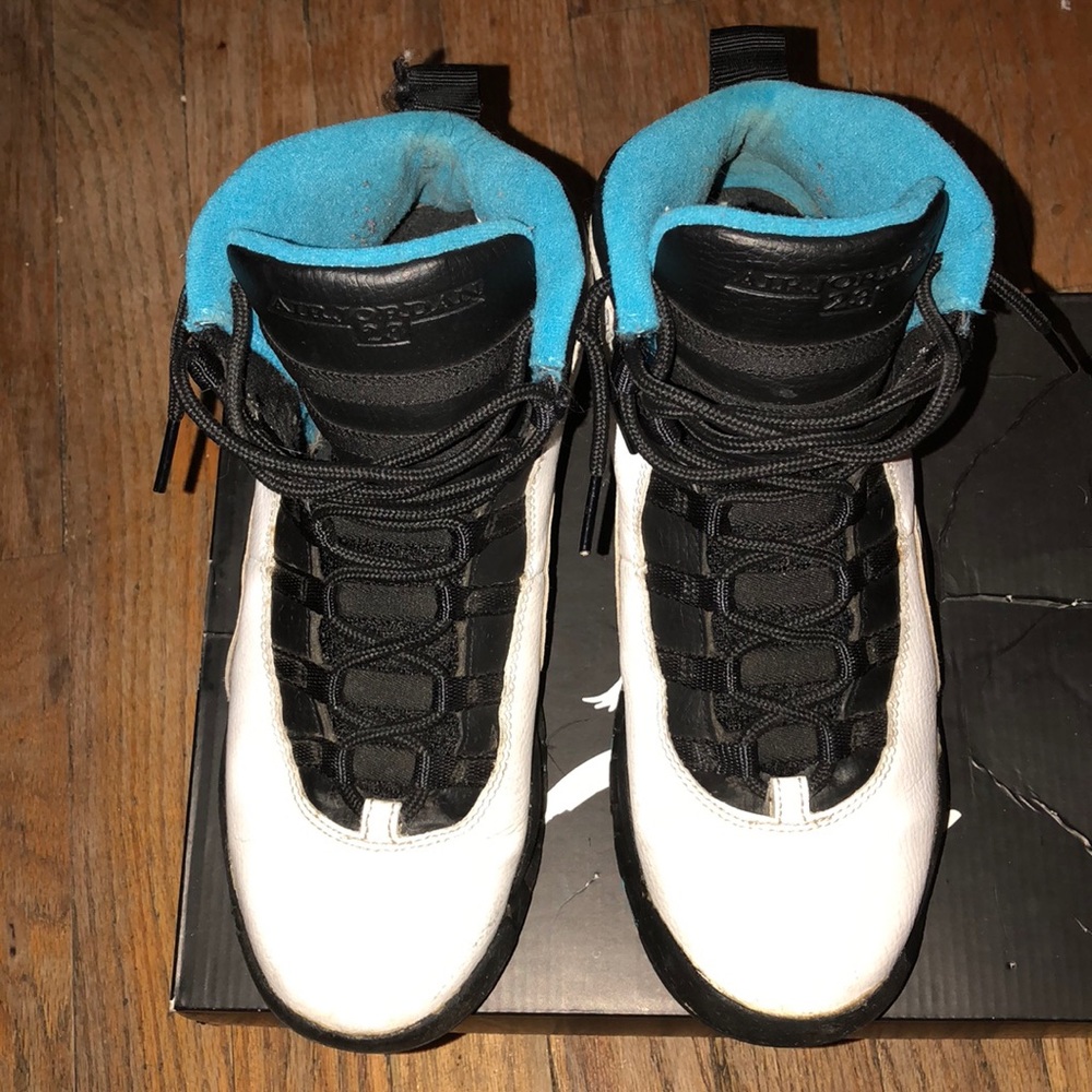 Powder Blue Retro Jordan 10s